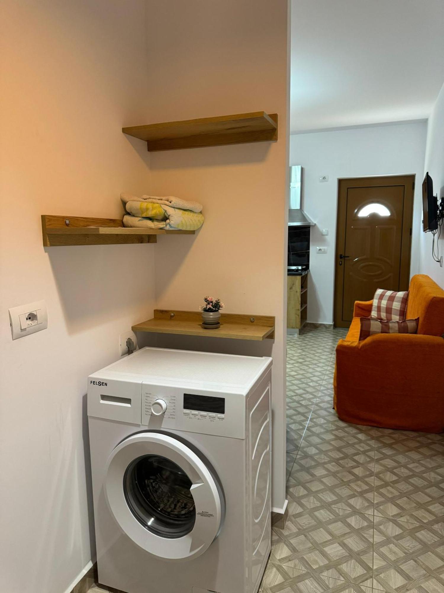 Anila's One Bedroom Sarandë