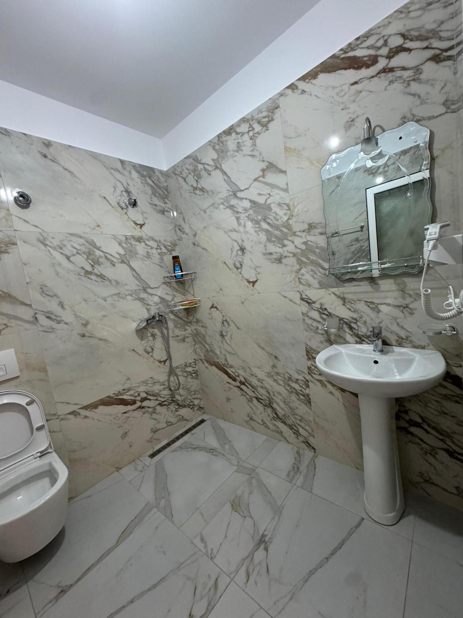 Anila's One Bedroom Apartment